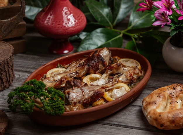 Tava Kebab, Barbecue Dans Une Casserole En Poterie