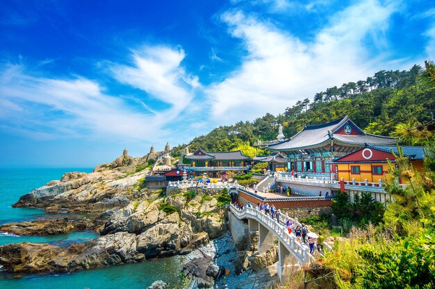 Temple Haedong Yonggungsa et mer de Haeundae à Busan, temple bouddhiste à Busan, Corée du Sud