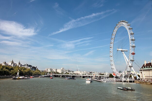 Thames River avec London Eye