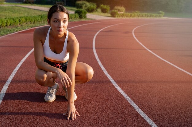 Tir complet femme prête à courir