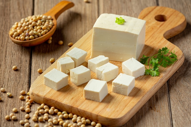 Photo gratuite tofu fabriqué à partir de soja concept de nutrition alimentaire.