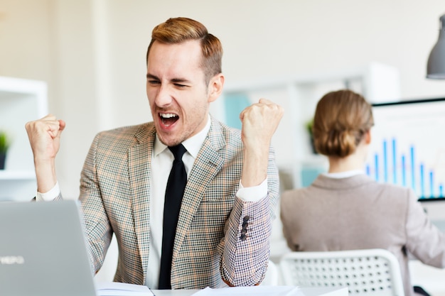 Trader réussi au travail