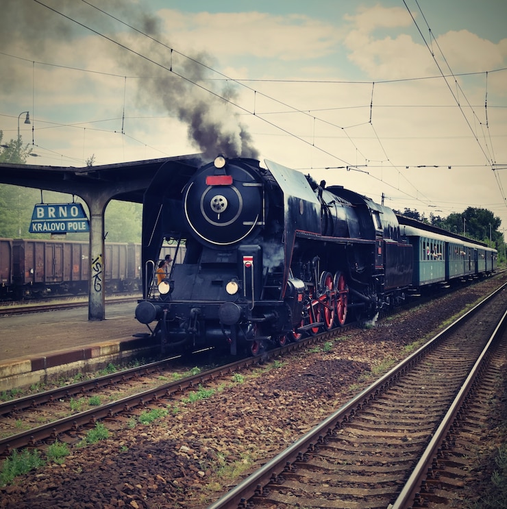 Photo gratuit &quot;train à la gare&quot;