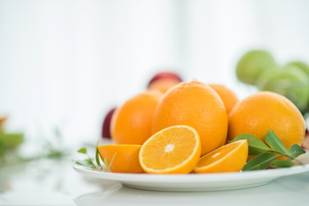 Tranche de fruits orange frais