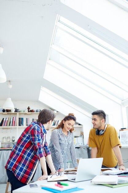 Travail d'équipe des apprenants