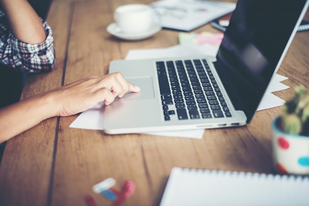 Travailler au bureau