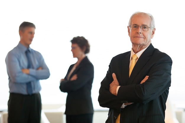 travailler horizontal groupe costume de bureau