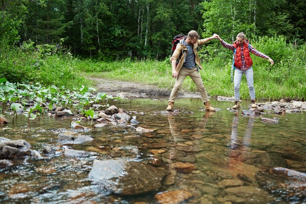 Traverser la rivière