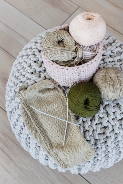 Tricoter le fil de laine se bouchent