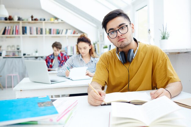 Étudiant sérieux