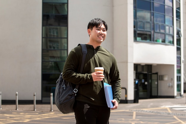 Étudiants en plein air