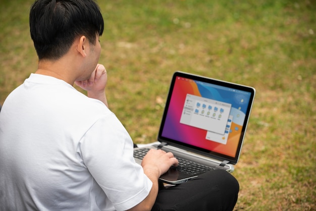 Étudiants en plein air