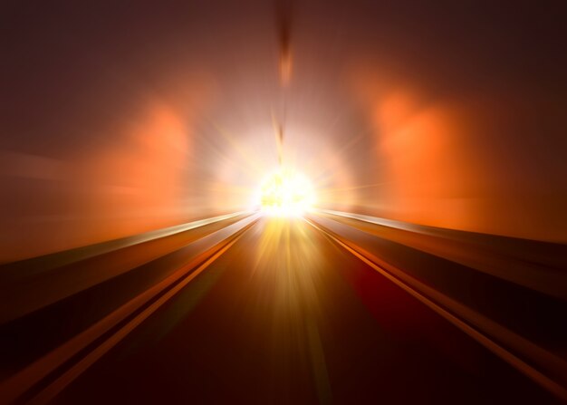 Tunnel routier éclairé par la nuit