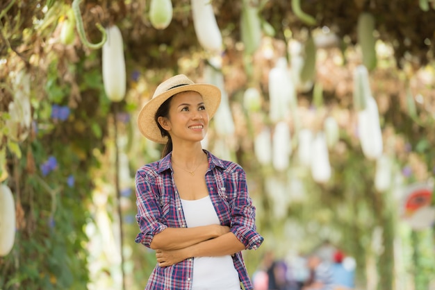 tunnel Winter Melon Et avoir des agriculteurs pour s&#39;occuper de la ferme