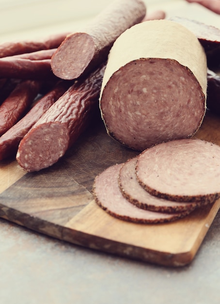 Photo gratuite types de saucisses