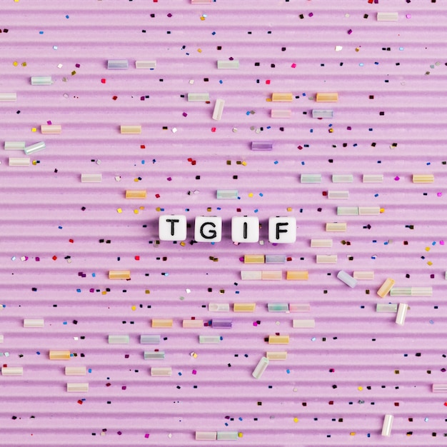 Typographie de perles de lettre alphabet TGIF