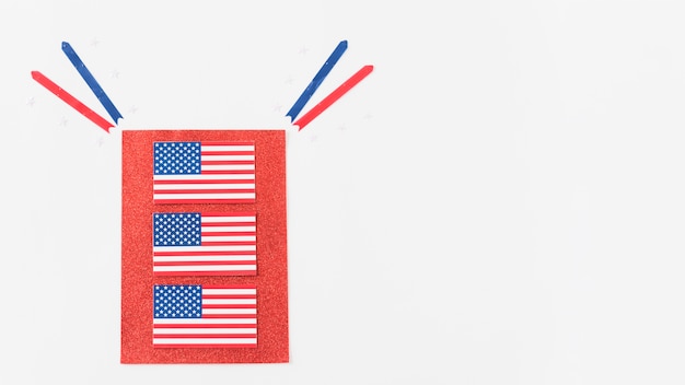 USA drapeaux sur papier rouge