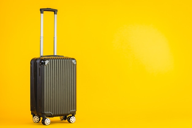 Utilisation de bagages ou de bagages de couleur noire pour les déplacements en transport