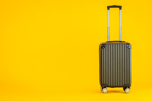 Utilisation de bagages ou de bagages de couleur noire pour les déplacements en transport