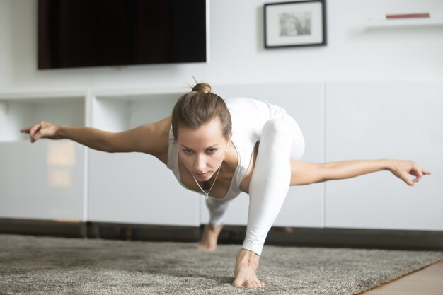 Utthan Pristhasana pose