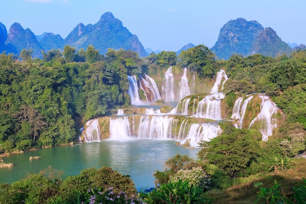 Vacances en plein air été scénique asiatique