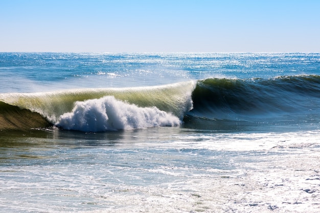 Vague méditerranéenne pendant la tempête