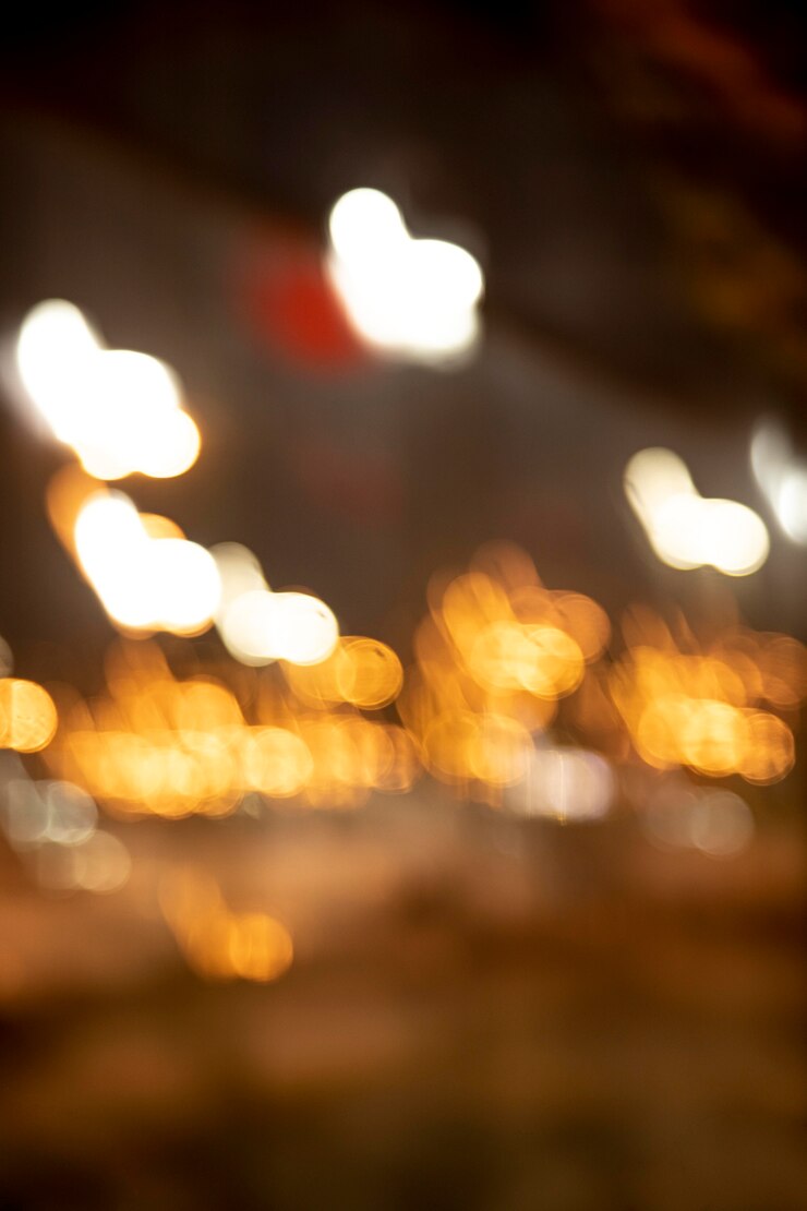 Photo gratuit veilleuses floues dans la ville