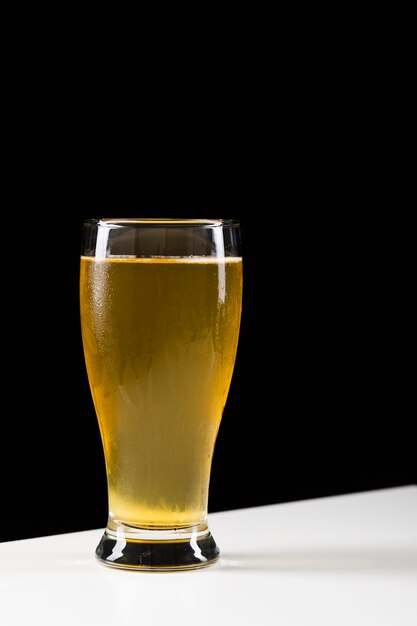 Verre de bière froide