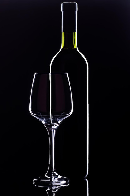 verre de vin et une bouteille