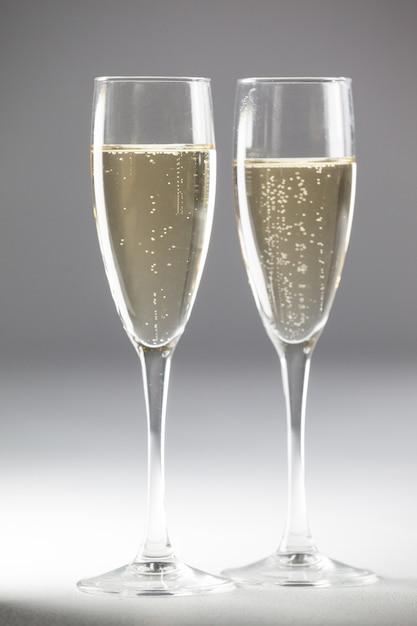 Photo gratuite verres de champagne