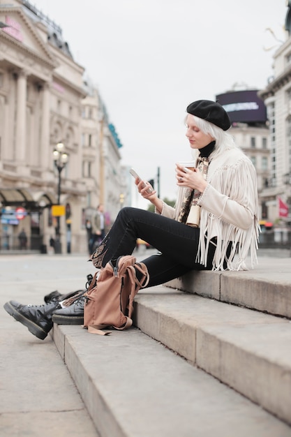 Voyageur de la ville de Londres avec des vibrations atumn