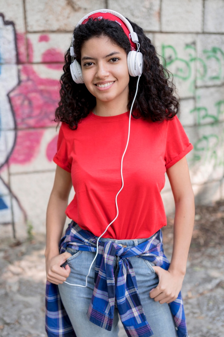 Photo gratuit voyante, coup, heureux, girl, poser