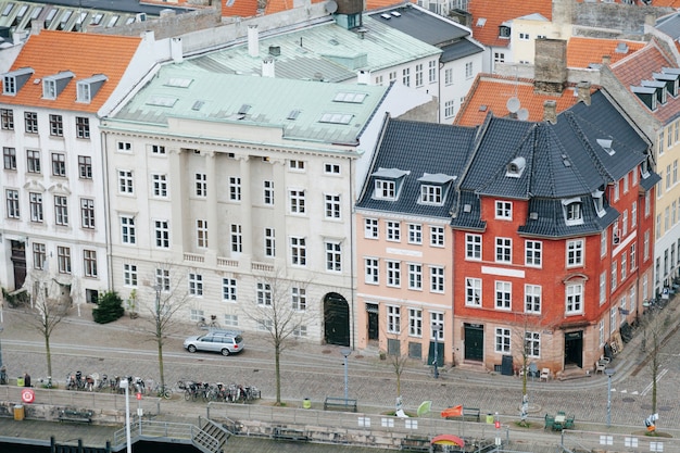 Photo gratuite vue aérienne des bâtiments de la ville