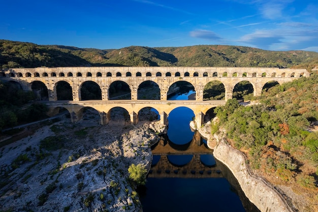 Vue aérienne du célèbre Pont du Gard
