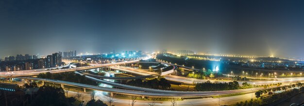 Vue aérienne du passage supérieur de Suzhou à la nuit