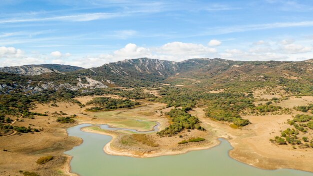 Vue aérienne d'un paysage à couper le souffle