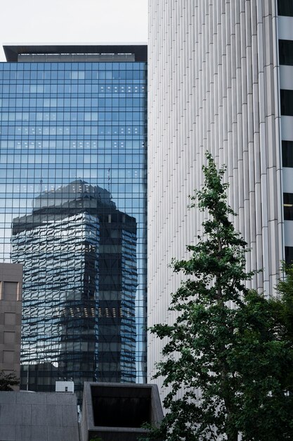 Vue sur les bâtiments urbains modernes