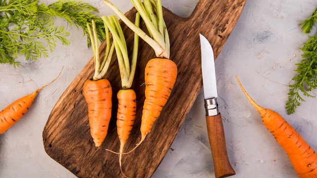 Vue de dessus arrangement de carottes