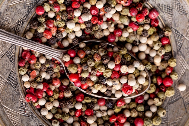 Vue de dessus de l'assortiment de poivrons