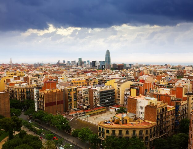 Vue de dessus de Barcelone de la Sagrada Familia