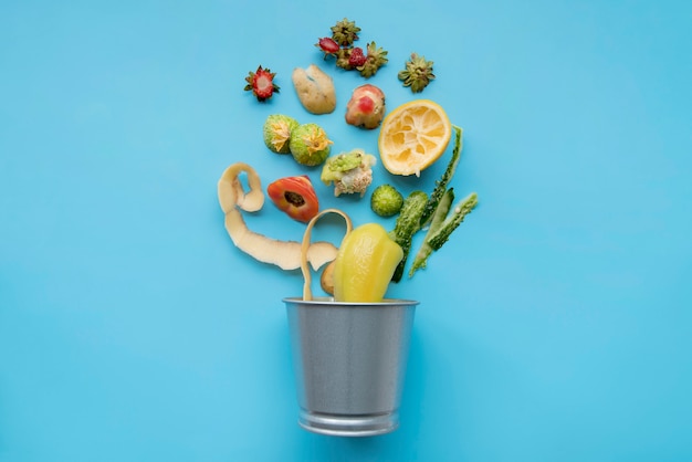 Photo gratuite vue de dessus sur le concept de cuisson des déchets