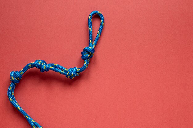 Vue de dessus corde bleue avec espace de copie de noeud