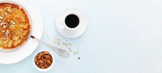 Vue De Dessus Délicieuse Tarte Et Café