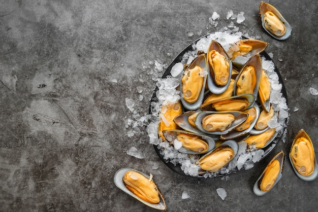 Vue de dessus délicieux assortiment de fruits de mer