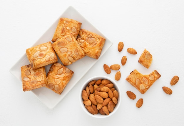 Vue de dessus de délicieux biscuits aux amandes