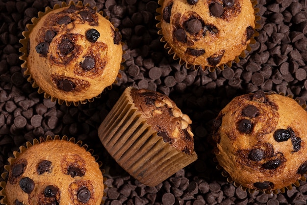 Photo gratuite vue de dessus de délicieux muffins