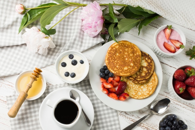 Photo gratuite vue de dessus délicieux petit déjeuner