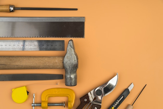 Vue de dessus différents types d'outils