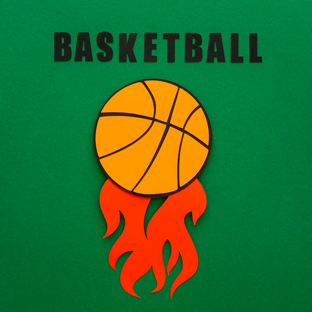 Photo gratuite vue de dessus du basket-ball avec des flammes