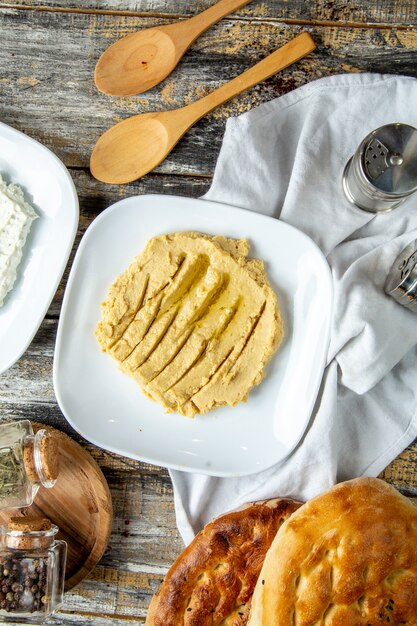 Vue de dessus du houmous